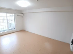 のマンスリーマンション・ウィークリーマンション「エムズ　サニーガーデンⅢ 202・洋室(No.1237241)」メイン画像