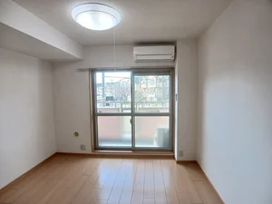 のマンスリーマンション・ウィークリーマンション「ヴィラ甲東園 205・洋室(No.1237326)」メイン画像