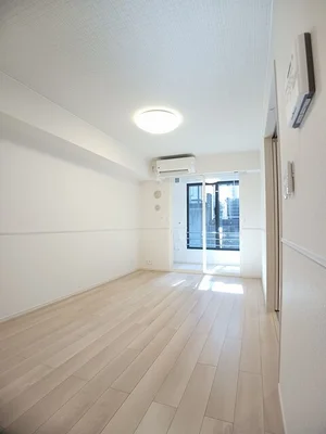 岩出市のマンスリーマンション・ウィークリーマンション「ソレアード・ポールⅢ 102・洋室(No.1237377)」メイン画像