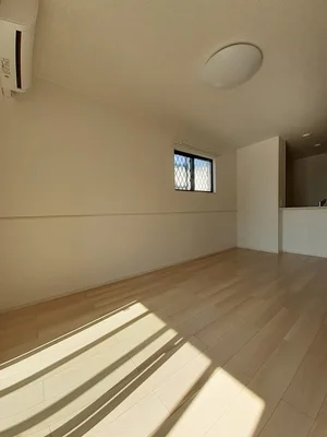 のマンスリーマンション・ウィークリーマンション「カバナトゥアン　メゾン　Ｂ棟 101・洋室(No.1237449)」メイン画像