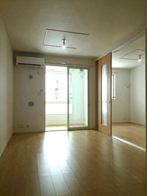 のマンスリーマンション・ウィークリーマンション「メゾン　コリーヌ 202・洋室(No.1237691)」メイン画像