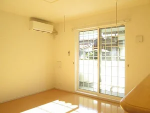 のマンスリーマンション・ウィークリーマンション「フォレスト・メディオ 102・洋室(No.1237767)」メイン画像