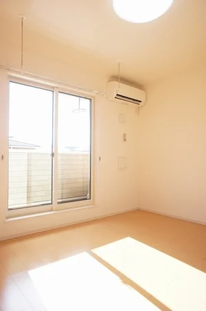 のマンスリーマンション・ウィークリーマンション「セレーノ　Ａ 201・洋室(No.1237769)」メイン画像