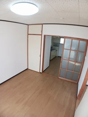 のマンスリーマンション・ウィークリーマンション「Ｖｉｌｌａｇｅポポ 203・洋室(No.1237892)」メイン画像