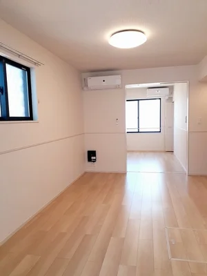 のマンスリーマンション・ウィークリーマンション「フェリーチェ東天王町　Ⅱ 101・洋室(No.1237926)」メイン画像