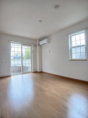 のマンスリーマンション・ウィークリーマンション「プレシャスコートＫ東松江Ⅱ 105・洋室(No.1238110)」メイン画像