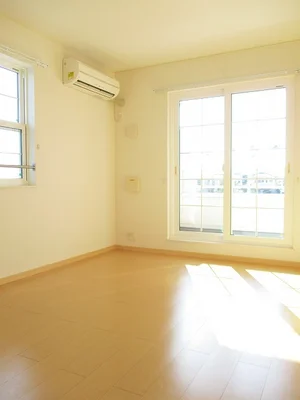 のマンスリーマンション・ウィークリーマンション「サニーエアポート　２号館 202・洋室(No.1238237)」メイン画像