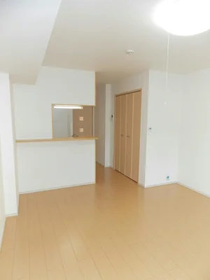 のマンスリーマンション・ウィークリーマンション「プラシード　パラッツオ 104・洋室(No.1238238)」メイン画像