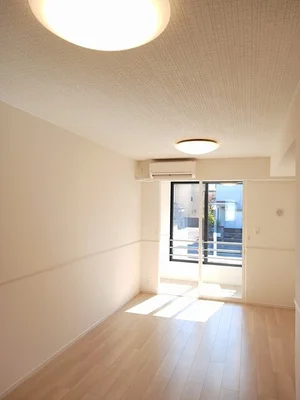 宮崎市のマンスリーマンション・ウィークリーマンション「カゼッタ　Ａ 106・洋室(No.1238275)」メイン画像