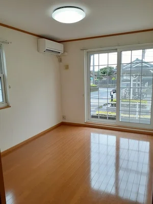 のマンスリーマンション・ウィークリーマンション「シェーネライツⅡ 103・洋室(No.1238340)」メイン画像