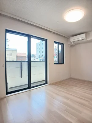 広島県のマンスリーマンション・ウィークリーマンション「トロワ・ブランシュ・港町 102・洋室(No.1238600)」メイン画像