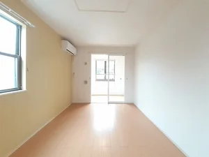 のマンスリーマンション・ウィークリーマンション「ファースト・リアライズ 105・洋室(No.1238657)」メイン画像