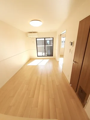 のマンスリーマンション・ウィークリーマンション「エム・スマイル 203・洋室(No.1238681)」メイン画像