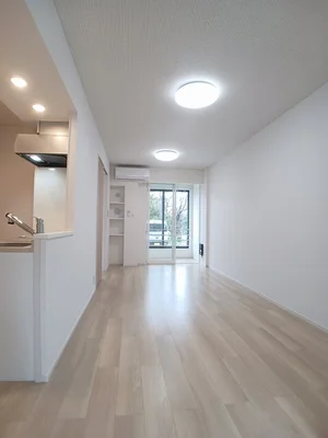 のマンスリーマンション・ウィークリーマンション「カシータ松葉 102・洋室(No.1239049)」メイン画像