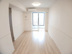 岐阜県の大東建託リーシング株式会社のマンスリーマンション・ウィークリーマンション「クレール・実 102・洋室(No.1239541)」メイン画像