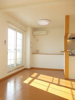 津市末広町（三重県）のマンスリーマンション・ウィークリーマンション「Ｙ・Ｙ　Ｌｉｌｙ　Ｂ棟 201・洋室(No.1239788)」メイン画像