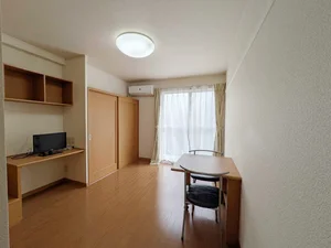 西大垣駅（岐阜県）のマンスリーマンション・ウィークリーマンション「レオパレスピュア 106(No.1240158)」メイン画像