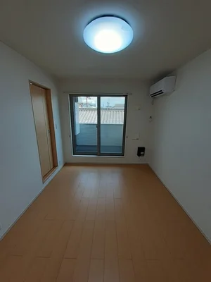 愛知県のマンスリーマンション・ウィークリーマンション「ヴィラ庄司田 202・洋室(No.1240843)」メイン画像