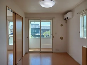 のマンスリーマンション・ウィークリーマンション「ジェルメ・ロ－ズⅡ 201・洋室(No.1240858)」メイン画像