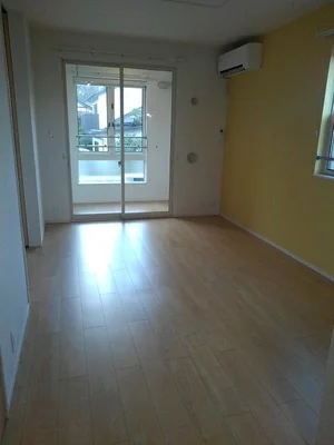 のマンスリーマンション・ウィークリーマンション「ソレアード 203・洋室(No.1241203)」メイン画像