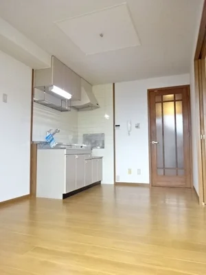 のマンスリーマンション・ウィークリーマンション「ファミール旭ケ丘Ⅱ 201・洋室(No.1241236)」メイン画像