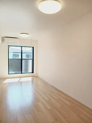 のマンスリーマンション・ウィークリーマンション「アクア　Ｂ 202・洋室(No.1241298)」メイン画像