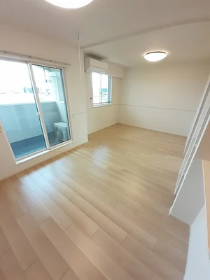 のマンスリーマンション・ウィークリーマンション「メゾン・ド　セレニティ 201・洋室(No.1241366)」メイン画像