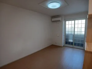 のマンスリーマンション・ウィークリーマンション「ポライトリー 102・洋室(No.1241433)」メイン画像