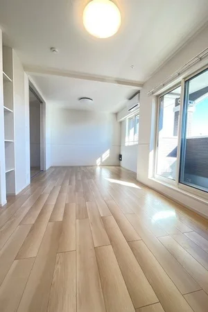 のマンスリーマンション・ウィークリーマンション「ヴィ　エスターテ 202・洋室(No.1241440)」メイン画像