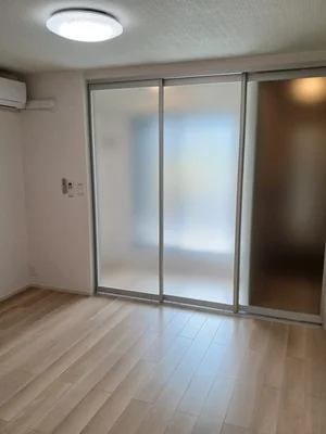 のマンスリーマンション・ウィークリーマンション「ＦＲＥＵＤＥ（フロイデ） 101・洋室(No.1241726)」メイン画像