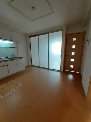 山県郡北広島町のマンスリーマンション・ウィークリーマンション「ヴァーサリーノ 103・洋室(No.1241939)」メイン画像