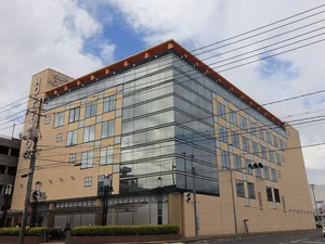 スーパーハリウッド 矢賀店まで徒歩11分