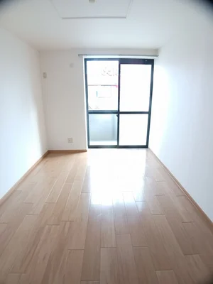 丸亀市のマンスリーマンション・ウィークリーマンション「コスモハイツ　Ｂ 101・洋室(No.1242147)」メイン画像