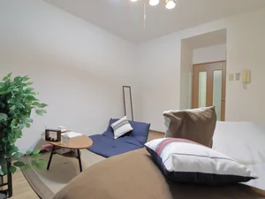 ナチュラルなカラーのインテリアで落ち着く室内が魅力のお部屋!
