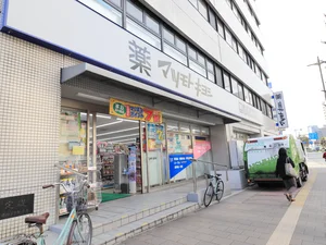 マツモトキヨシまで徒歩6分