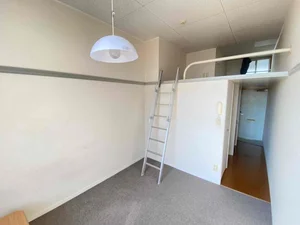 のマンスリーマンション・ウィークリーマンション「レオパレスＫＡＫＵＲＩＮ 208(No.1242459)」メイン画像