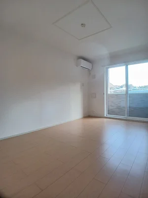 のマンスリーマンション・ウィークリーマンション「ラ　ファータ 102・洋室(No.1242808)」メイン画像