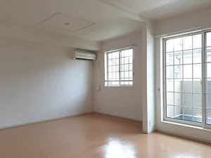 のマンスリーマンション・ウィークリーマンション「アバンツァートⅡ 202・洋室(No.1242864)」メイン画像