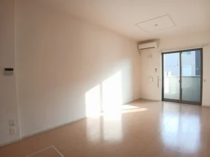 のマンスリーマンション・ウィークリーマンション「ミニョン・ア・ラ・モードＢ 102・洋室(No.1242958)」メイン画像