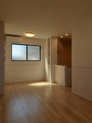 のマンスリーマンション・ウィークリーマンション「ヌーベル　ヴィ　Ⅱ 202・洋室(No.1243032)」メイン画像