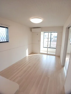 のマンスリーマンション・ウィークリーマンション「クレスト・コート　Ａ 101・洋室(No.1243266)」メイン画像