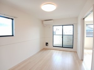 のマンスリーマンション・ウィークリーマンション「ラフィネ　Ｋ　Ⅱ 201・洋室(No.1243384)」メイン画像