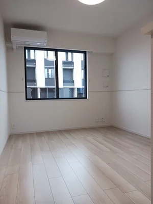 のマンスリーマンション・ウィークリーマンション「ラ・カーサ・フェリーチェ　Ａ 102・洋室(No.1243625)」メイン画像