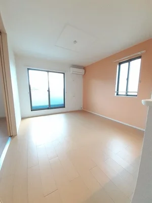 のマンスリーマンション・ウィークリーマンション「ルミエール 201・洋室(No.1243696)」メイン画像