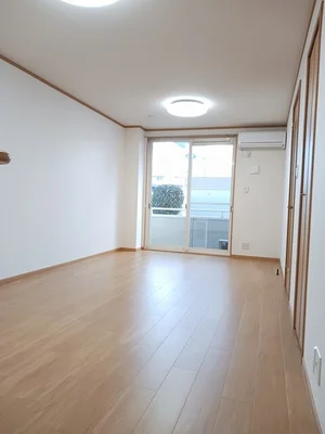 のマンスリーマンション・ウィークリーマンション「アルト・アルベロＡ 103・洋室(No.1243791)」メイン画像