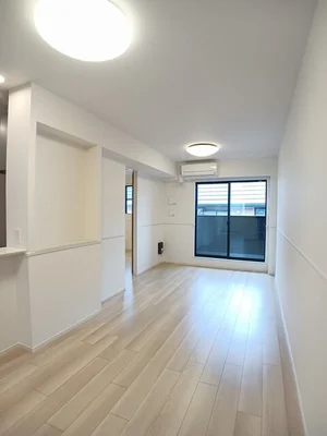 広島市のマンスリーマンション・ウィークリーマンション「フルールドゥボヌールアオイ 202・洋室(No.1244686)」メイン画像