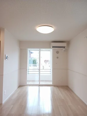 のマンスリーマンション・ウィークリーマンション「ブルック　サイド　高砂 101・洋室(No.1244747)」メイン画像