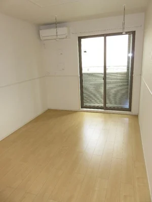 のマンスリーマンション・ウィークリーマンション「カーサ．ビロン 101・洋室(No.1244780)」メイン画像