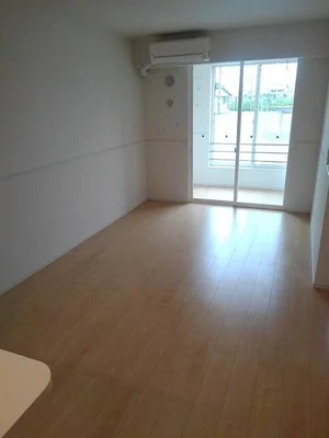 のマンスリーマンション・ウィークリーマンション「ラ　フェリーチェ　Ⅰ 102・洋室(No.1244809)」メイン画像