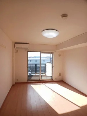 鳥取県のマンスリーマンション・ウィークリーマンション「ピュアセルト森尾Ⅱ 303・洋室(No.1244932)」メイン画像